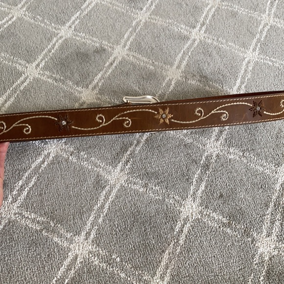Western Rhinestone Belt - Picture 2 of 4